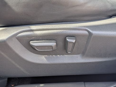 Used 2018 Mitsubishi Eclipse Cross SEL AWD/4WD image 20