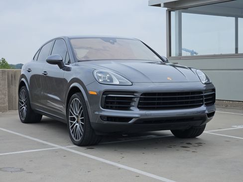 Used 2021 Porsche Cayenne Coupe AWD/4WD image 10