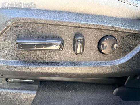 Used 2024 Honda Pilot EX-L image 17