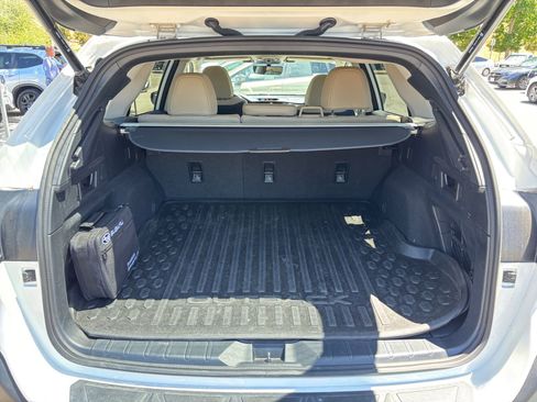 Used 2023 Subaru Outback Limited AWD/4WD image 19
