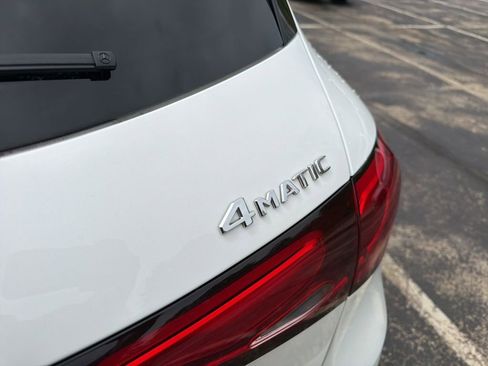 Used 2024 Mercedes-Benz GLC 300 4MATIC image 13