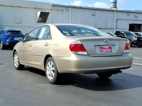 Used 2005 Toyota Camry LE FWD image 6