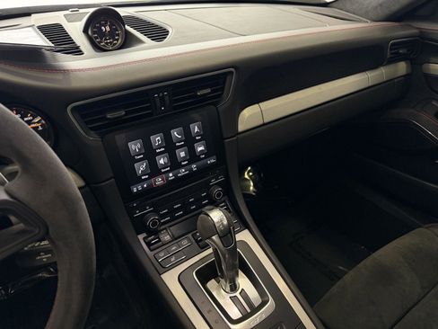 Used 2018 Porsche 911 GT3 image 17