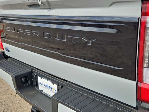 Used 2025 Ford F250 Platinum AWD/4WD image 23