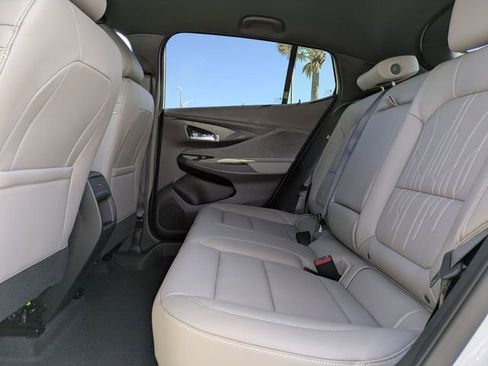 New 2026 Buick Envista Avenir image 18