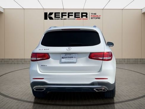 Used 2016 Mercedes-Benz GLC 300 image 4