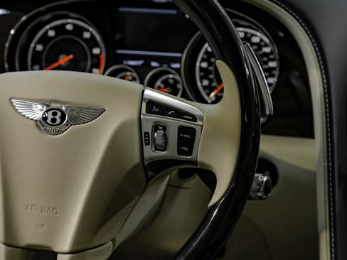 Used 2018 Bentley Flying Spur W12 AWD/4WD image 26