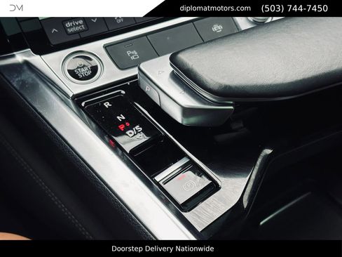 Used 2021 Audi e-tron Premium AWD/4WD image 39