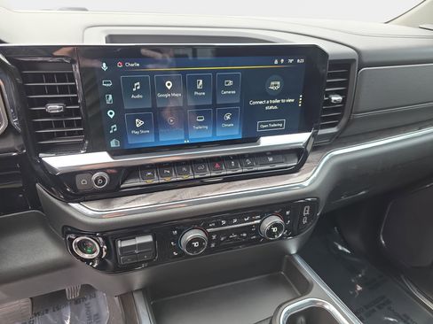 Used 2023 Chevrolet Silverado 1500 LTZ w/ Technology Package AWD/4WD image 17