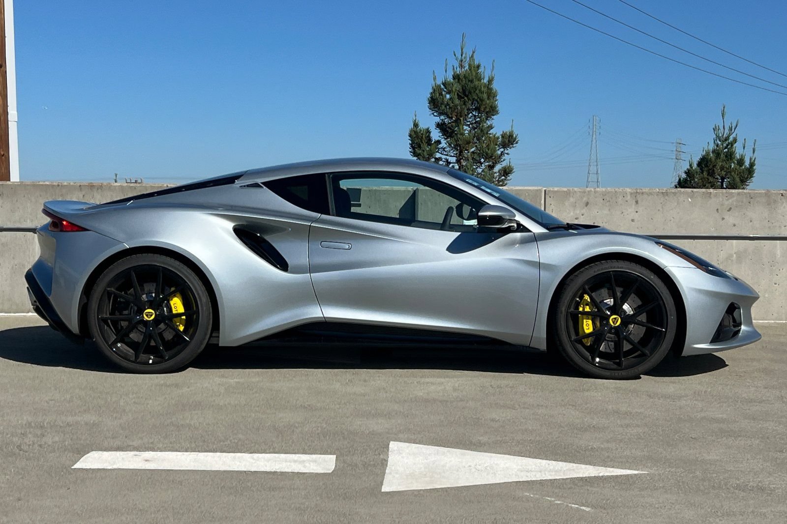 New 2024 Lotus Emira First Edition RWD image 3