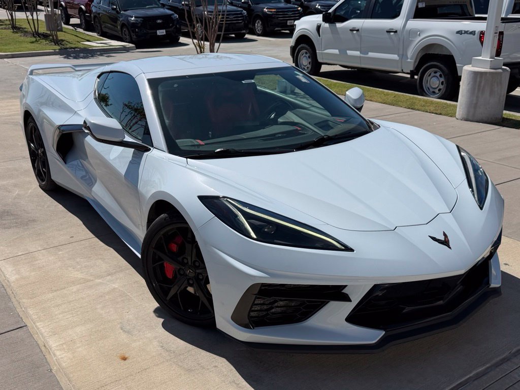 Used 2021 Chevrolet Corvette Stingray Preferred Cpe w/ Z51 Performance Package RWD image 6