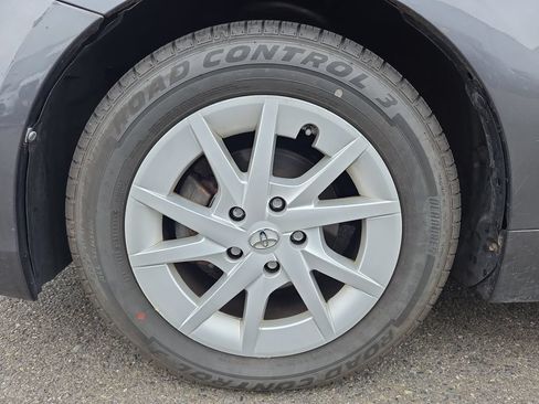 Used 2012 Toyota Prius V Two FWD image 12