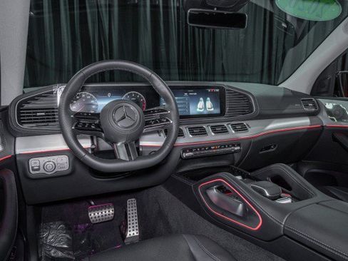 Certified 2026 Mercedes-Benz GLS 450 4MATIC image 18