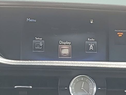 Used 2016 Lexus ES 350 w/ Premium Package w/Wood Trim image 27