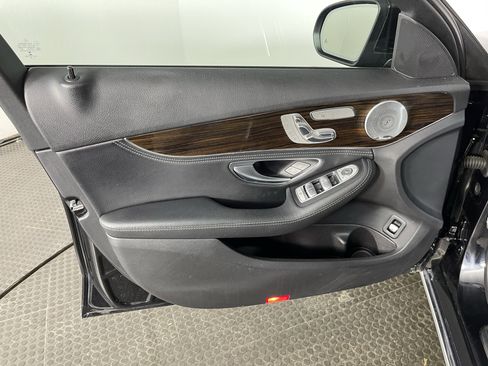 Used 2015 Mercedes-Benz C 300 4MATIC Sedan image 10