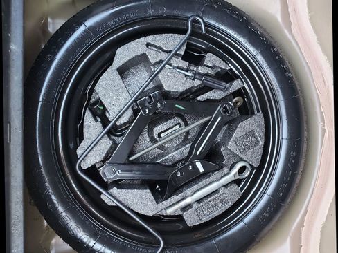 Used 2012 Subaru Legacy 3.6R Limited image 47