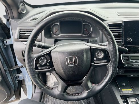 Used 2024 Honda Passport Black Edition image 11