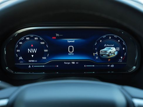 Used 2024 Chevrolet Tahoe Z71 w/ Luxury Package image 10