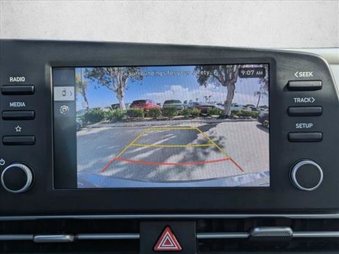 Certified 2025 Hyundai Elantra Sport FWD image 13