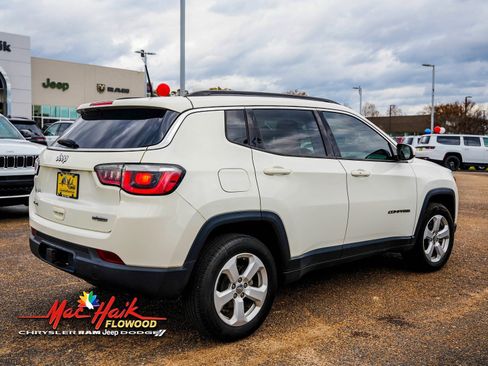 Used 2018 Jeep Compass Latitude w/ Trailer Tow Group image 7