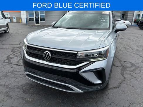 Used 2022 Volkswagen Taos SE FWD image 17
