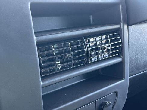 New 2025 GMC Savana 2500 Extended w/ Driver Convenience Package image 21