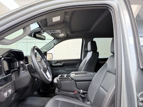 Used 2026 GMC Sierra 1500 SLT AWD/4WD image 14