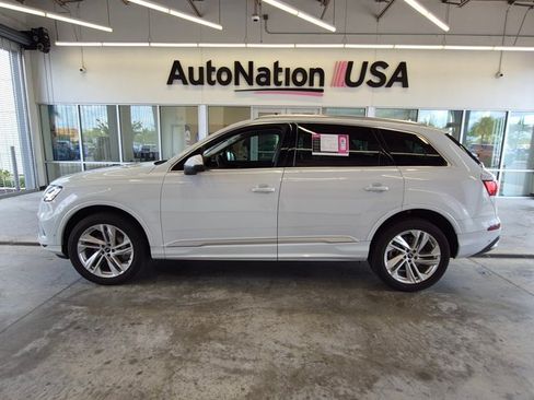 Used 2023 Audi Q7 3.0T Premium Plus AWD/4WD image 9