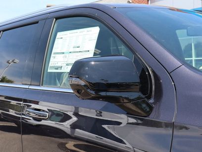 New 2026 Chevrolet Suburban Premier