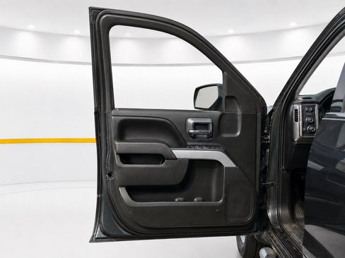 Used 2017 Chevrolet Silverado 1500 LT w/ All Star Edition AWD/4WD image 9