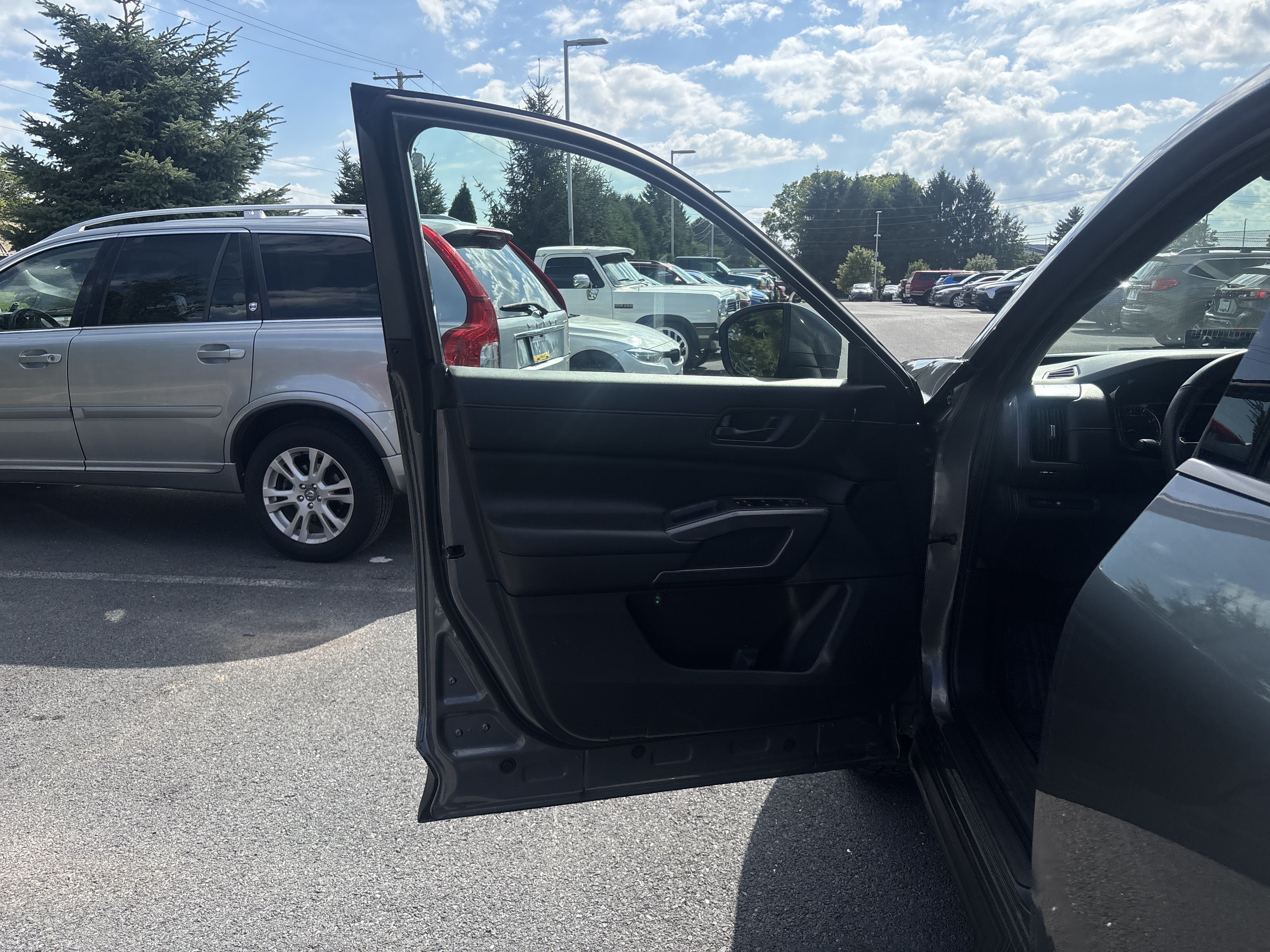 Used 2024 Nissan Pathfinder Rock Creek AWD/4WD image 31