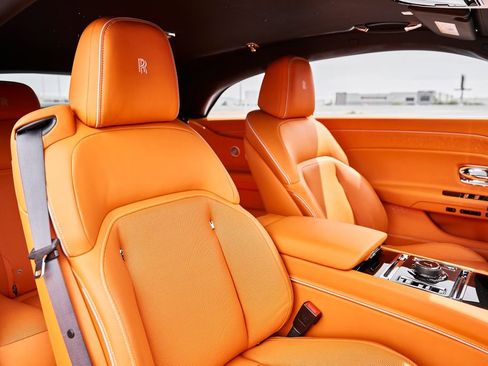 Used 2025 Rolls-Royce Spectre w/ Spectre Launch Package AWD/4WD image 38