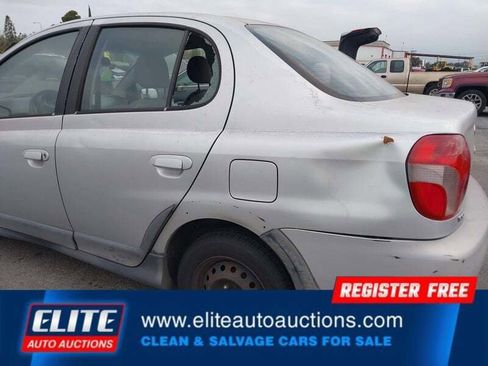 Used 2000 Toyota Echo Sedan image 12