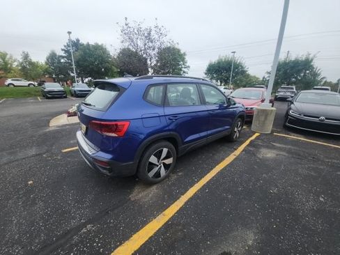 Used 2023 Volkswagen Taos S w/ Driver Assistance Package AWD/4WD image 4