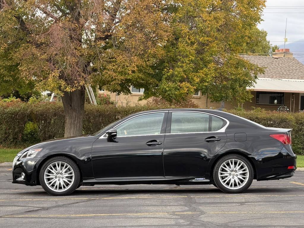 Used 2013 Lexus GS 450h w/ Luxury Pkg RWD image 2