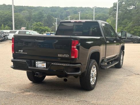 Used 2024 Chevrolet Silverado 2500 High Country w/ Z71 Off-Road Package AWD/4WD image 7