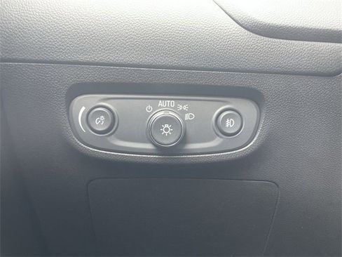 Used 2023 Buick Encore GX Select image 33