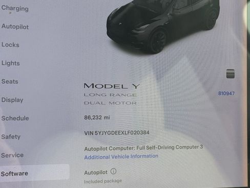 Used 2020 Tesla Model Y Long Range image 23
