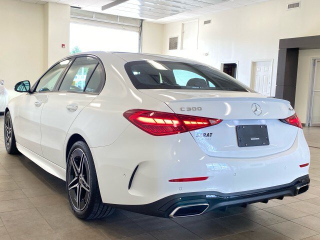 Used 2025 Mercedes-Benz C 300 4MATIC Sedan image 5