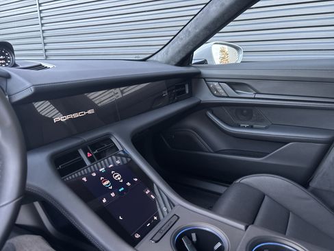 New 2026 Porsche Taycan GTS image 3