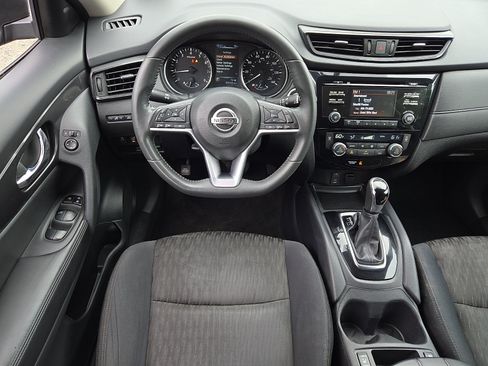 Used 2017 Nissan Rogue SV w/ Midnight Edition AWD/4WD image 10