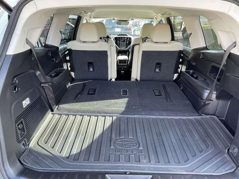 Used 2024 Subaru Ascent Limited image 11