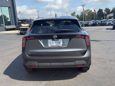 Certified 2025 Nissan Kicks SV w/ Illumination Package FWD image 11