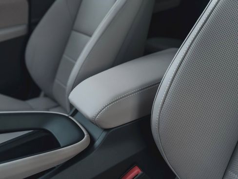 New 2025 Porsche Macan Turbo Electric image 27