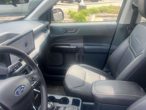 Used 2025 Ford Maverick Lobo AWD/4WD image 20