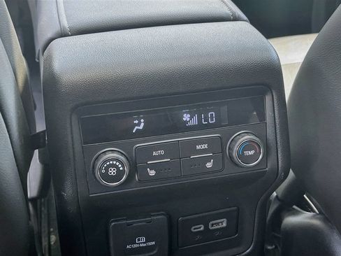 Used 2023 GMC Acadia Denali w/ Black Diamond Edition FWD image 27