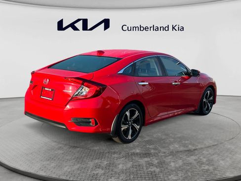 Used 2017 Honda Civic Touring image 5