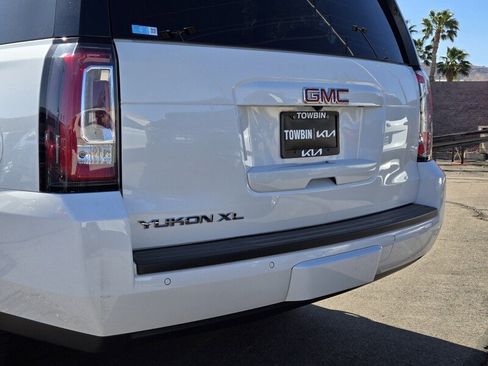 Used 2018 GMC Yukon XL SLE w/ SLE Value Package AWD/4WD image 6
