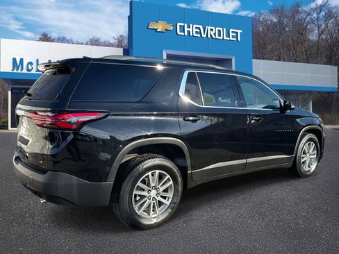 Certified 2023 Chevrolet Traverse LT image 3
