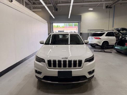 Used 2019 Jeep Cherokee Limited AWD/4WD image 8